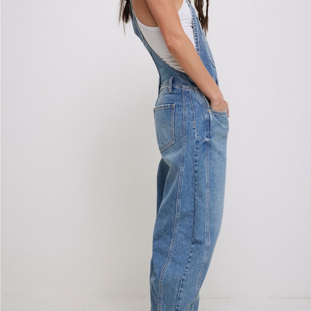 We The Free Blue Denim Overalls Barrel fit size XL